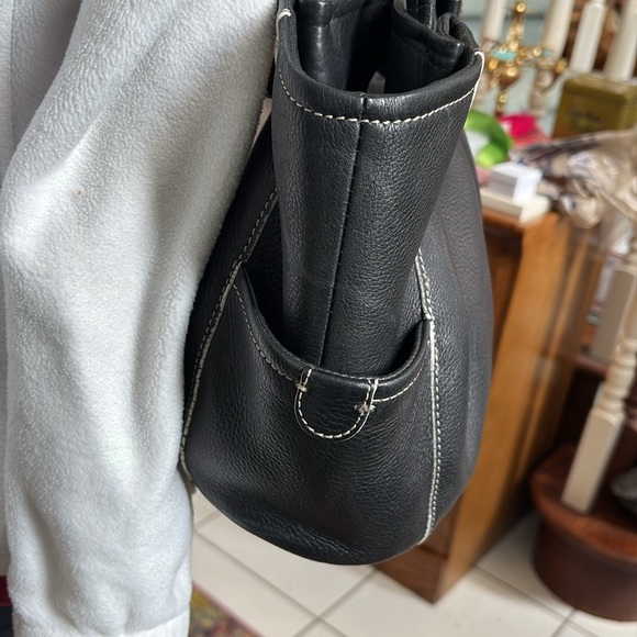 Fossil Thick black leather shoulder bag bucket bag Hobo bag excellent cond - Picture 5 of 17